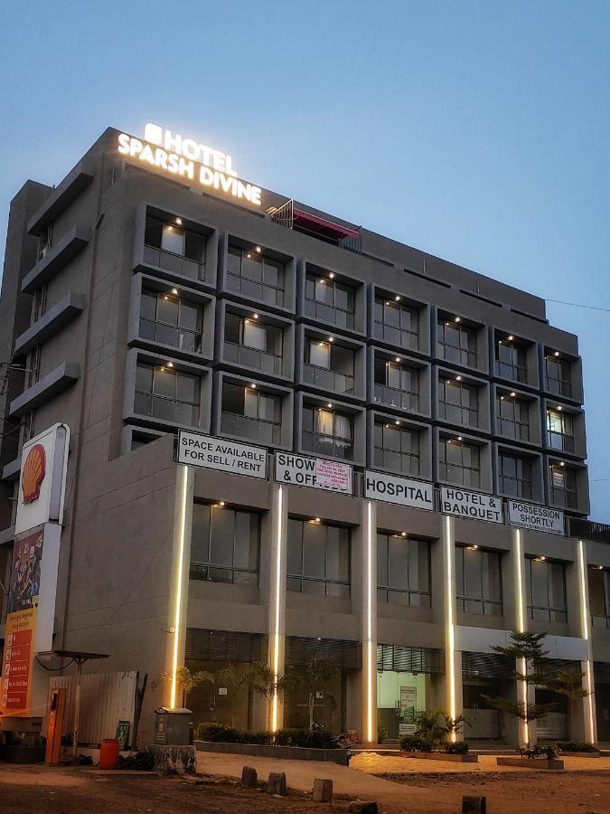 Hotel Sparsh Divine Ahmadábád Kültér fotó