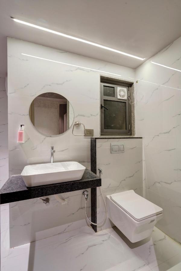 Hotel Sparsh Divine Ahmadábád Kültér fotó